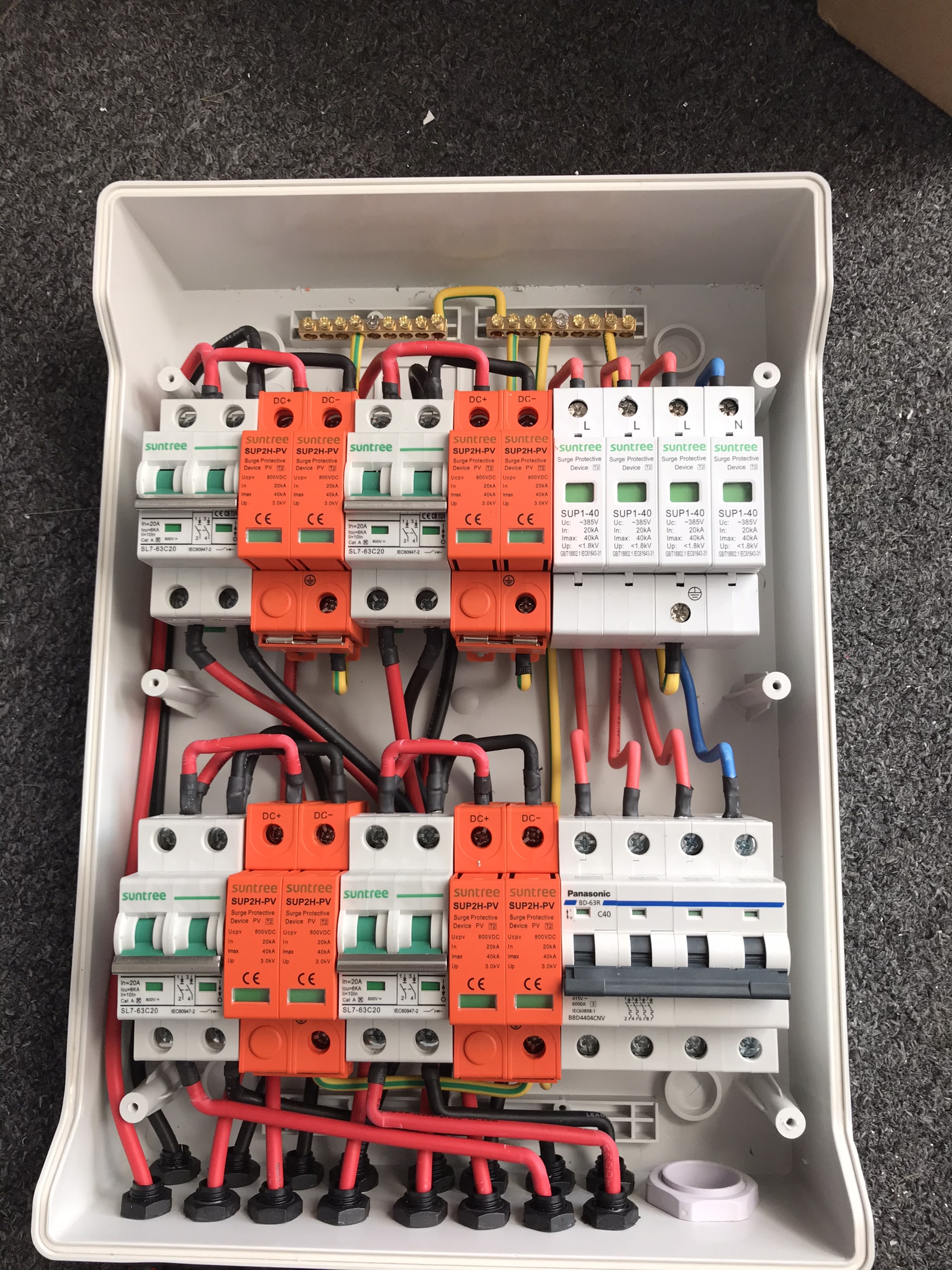 Phụ kiện năng lượng mặt trời